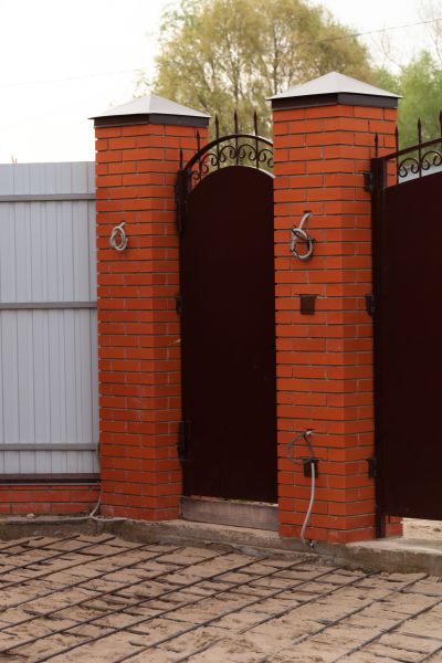 Brick Columns Installation in Lake Stevens